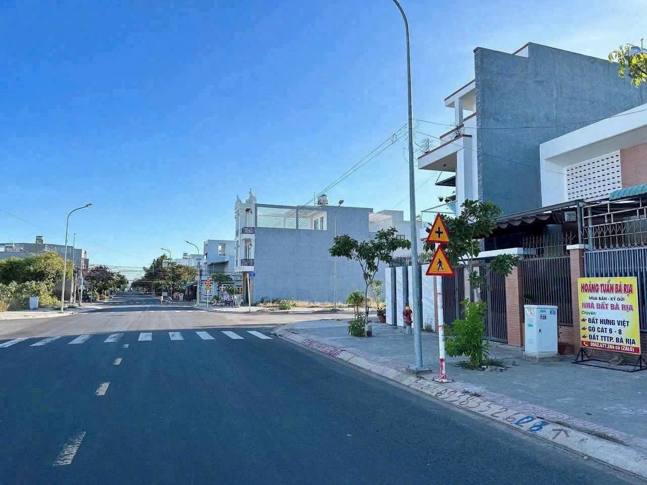 LÔ ĐẤT MẶT TIỀN HOÀNG XUÂN NHỊ - KHU HƯNG VIỆT - P.LONG TÂM - TTTP BÀ RỊA.